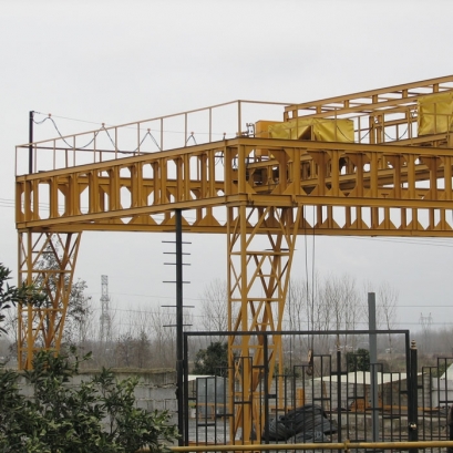 Full Gantry Cranes